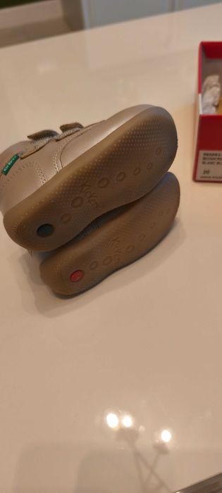 Papuci Kickers Nr 20 Blanc Blossom