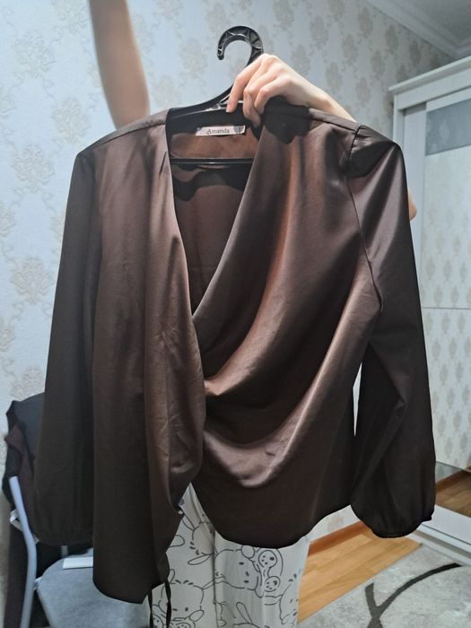 Продам блузку атлас