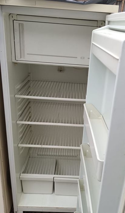 Холодильник продаю