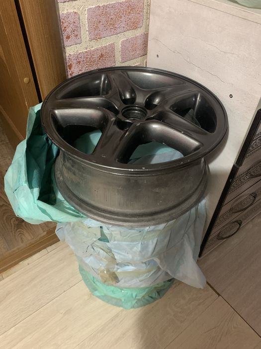 Титанки на тайоту 16р