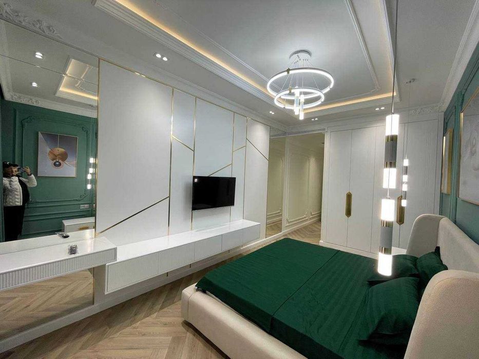 Сдается новая квартира в ЖК Акай Сити! 
Новый ремонт 3х комнатная!