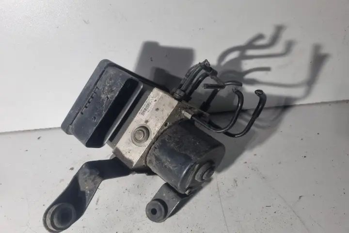 Pompa ABS Mazda 5 2007 2.0 MT (146 hp)