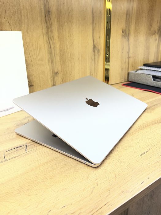 MacBook Air M2 15 inch 8/256 100% 121 sikl