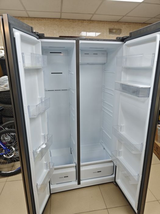 Холодильник Almagreen AG-TRF-520ID серый