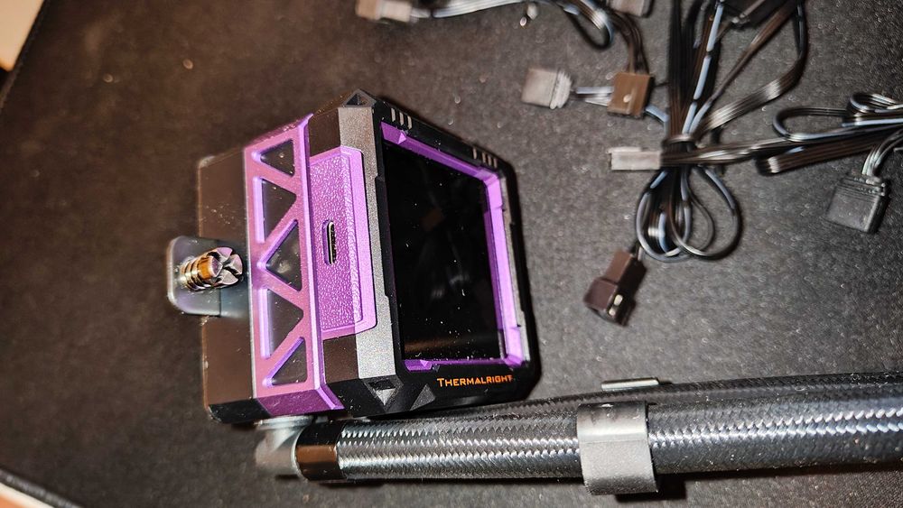 Vand cooler AIO Thermalright