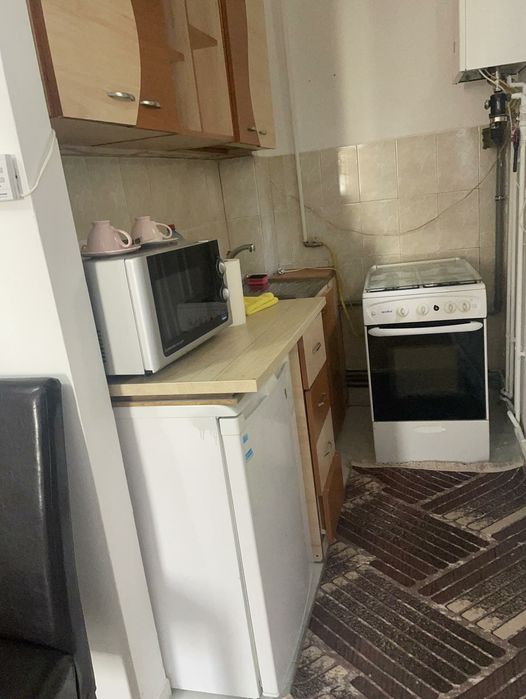 Închiriez apartament