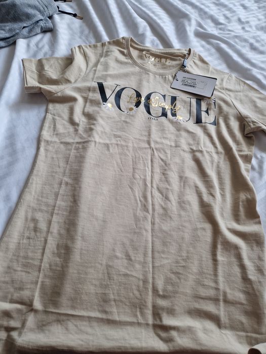 Tricouri Vogue 100 buc..