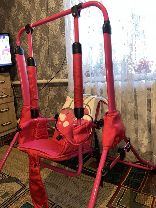 Поодам качелю для девочки