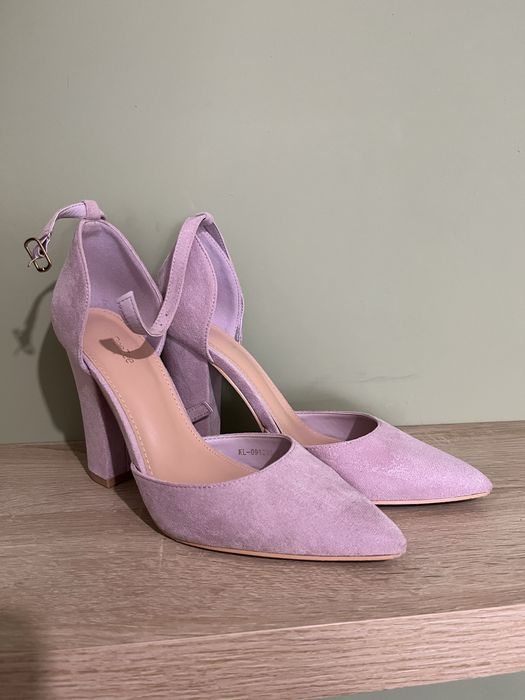 Лилави официални обувки