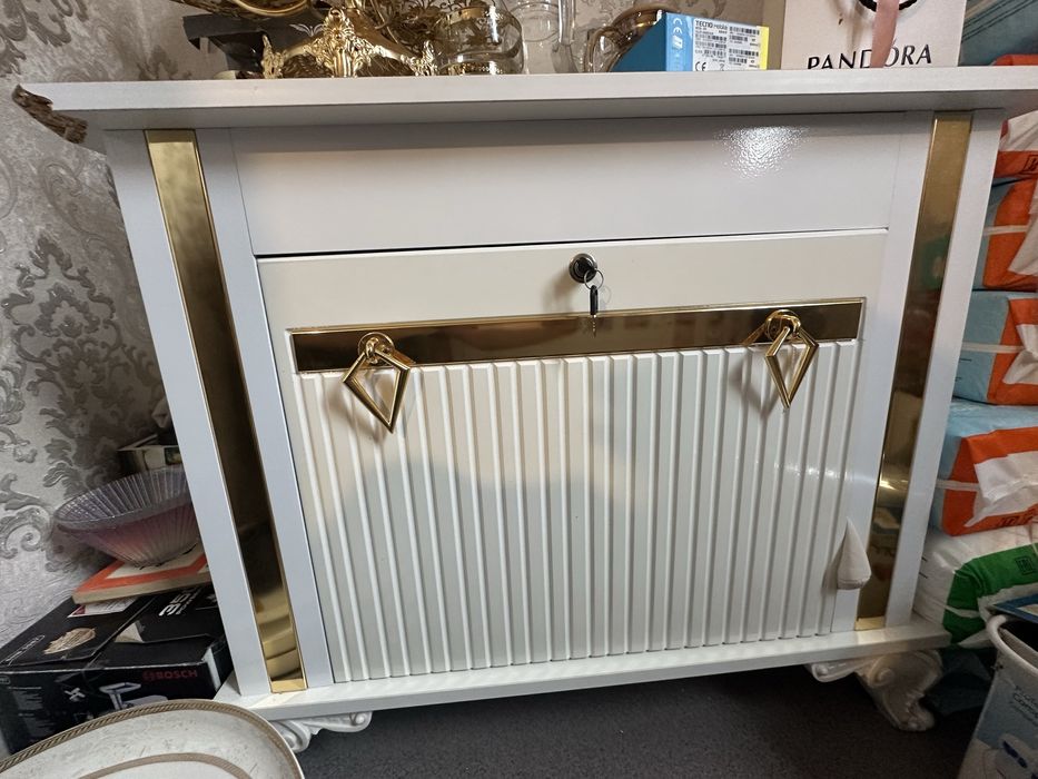 Сандык,сундук продается срочно!