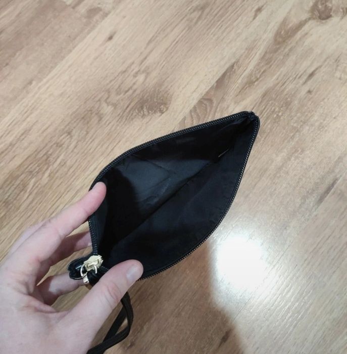 Poșetă plic de mana cu paiete Victoria's Secret