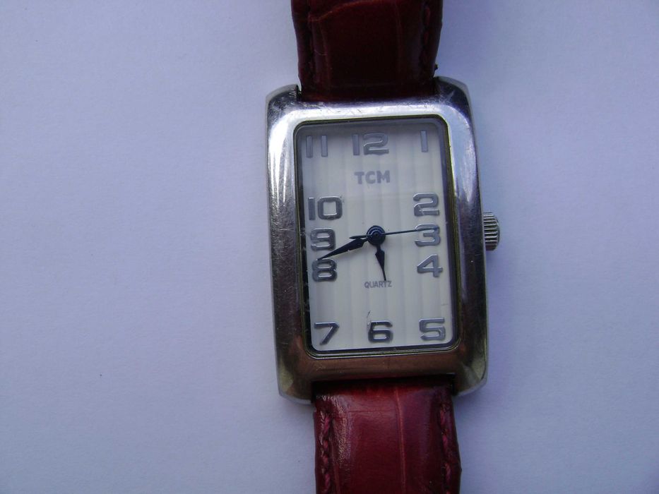 Продавам 5 броя кварцови часовници Breil,Swatch,TCM,Curren