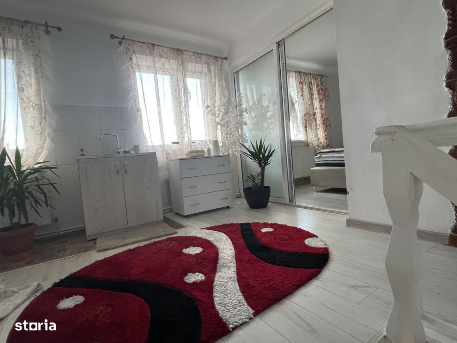 Casa spatioasa cu 5 camere