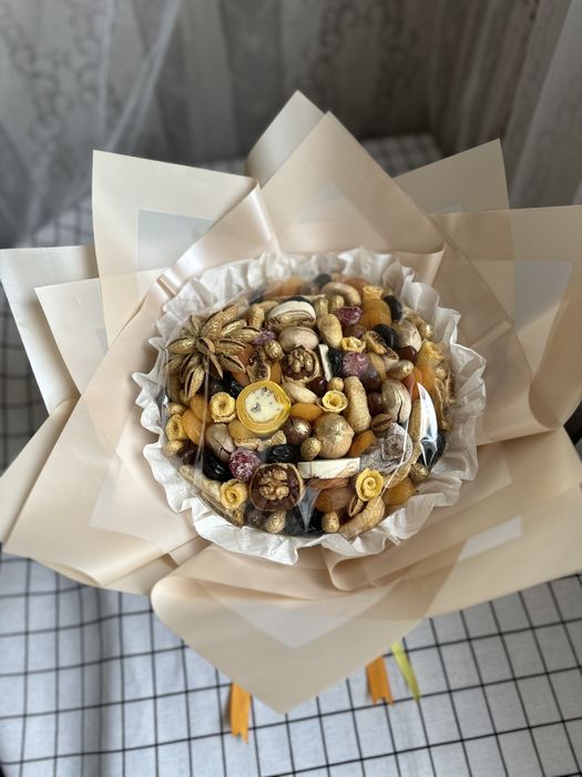 Букет из сухофруктов