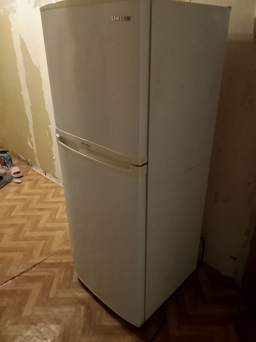 Продаётся холодильник