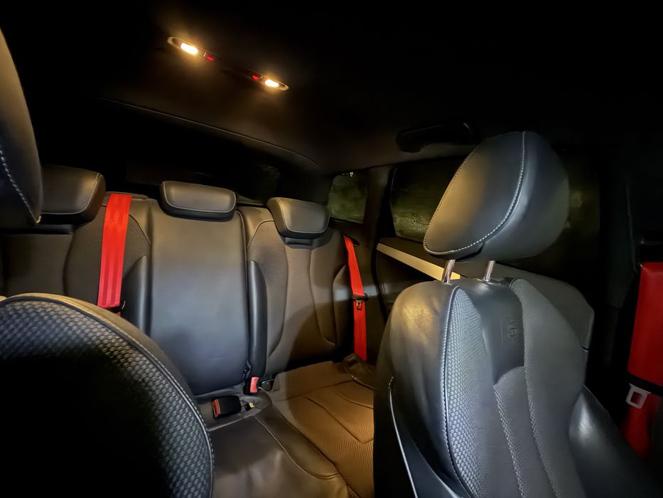 Audi A3.