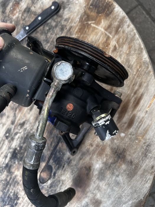 Насос гура EJ 20 EJ25 SUBARU