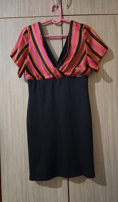 Елегантна дамска рокля