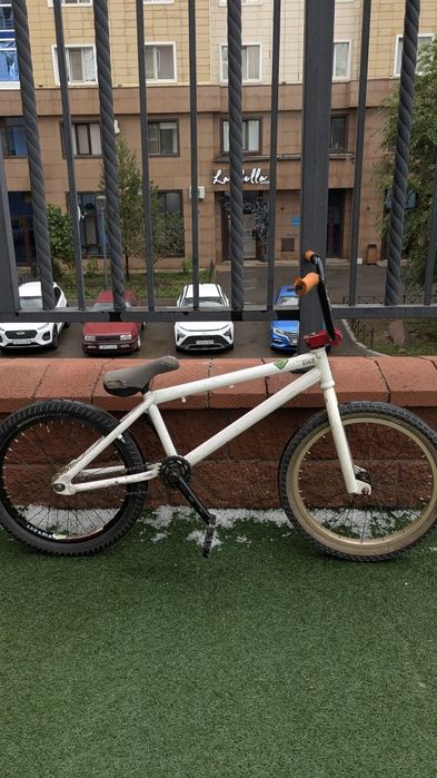 Продам BMX haro.
