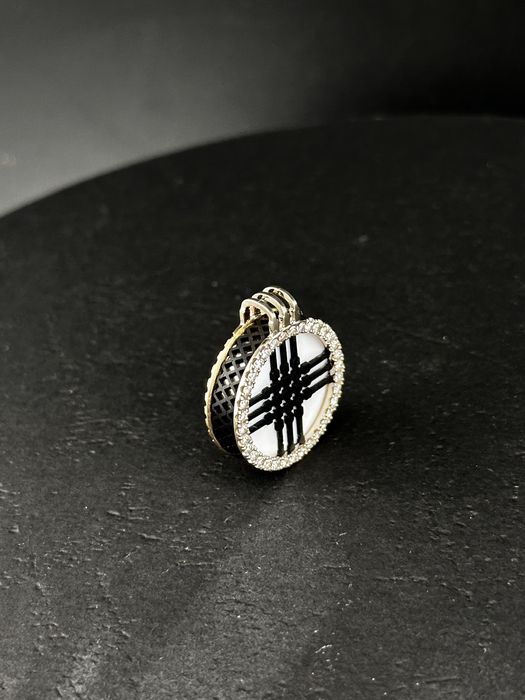 Кулон национальный