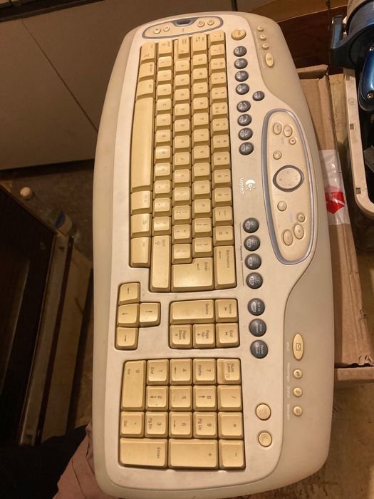 Безжична клавиатура