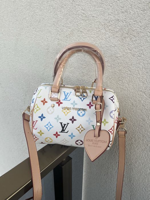 Louis vuitton,mıu mıu ,venetta bottega,christıan dıor