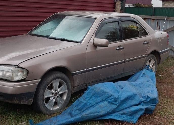 Продам срочно Мерседес С 180