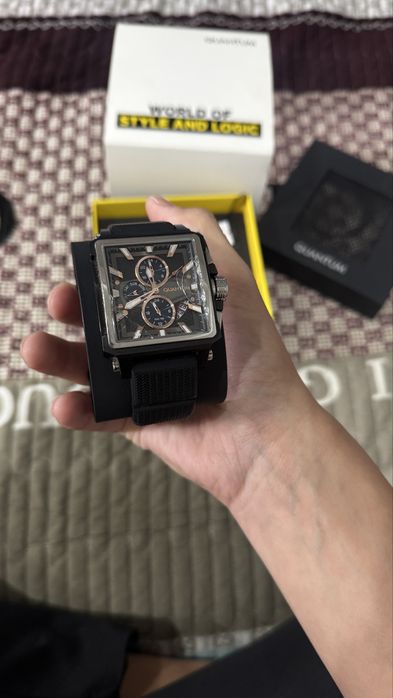 1️⃣ Quantum ерлер сағаты, оригинал, қораппен