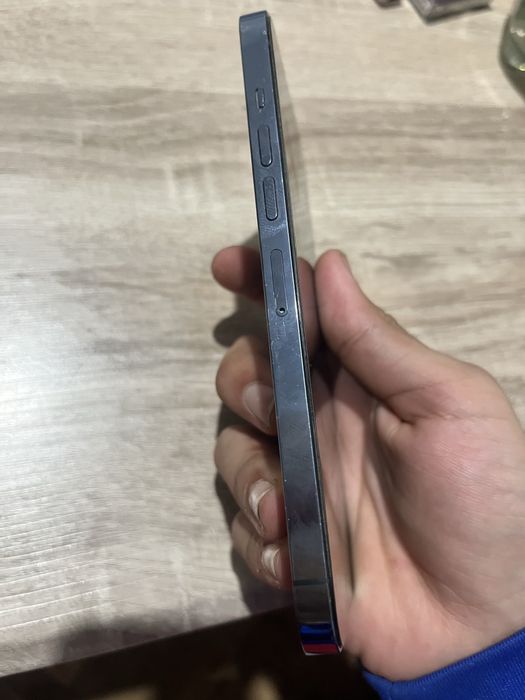 Vand iphone 13 pro max baterie 82% origininala cu verificare