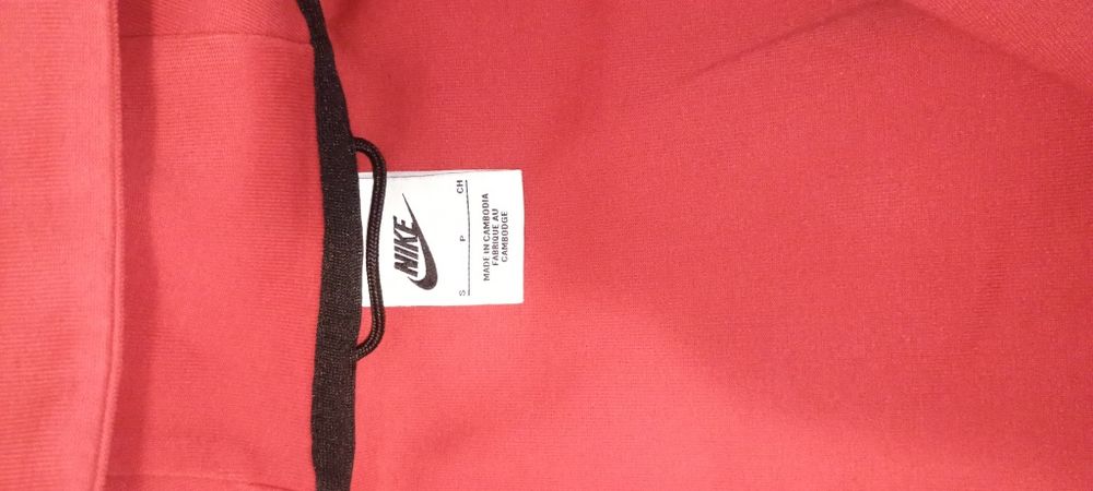 Nike tech fleece roșu