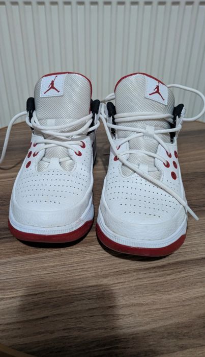 Jordan max aura 38/38.5