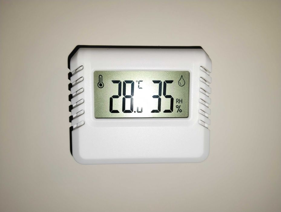 Комнатный датчик