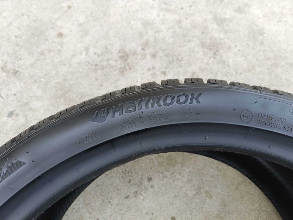 O anvelopa noua de iarna 275 35 20 hankook winter Icept evo3