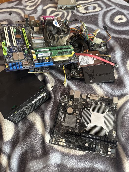 Vand piese pt unitate !