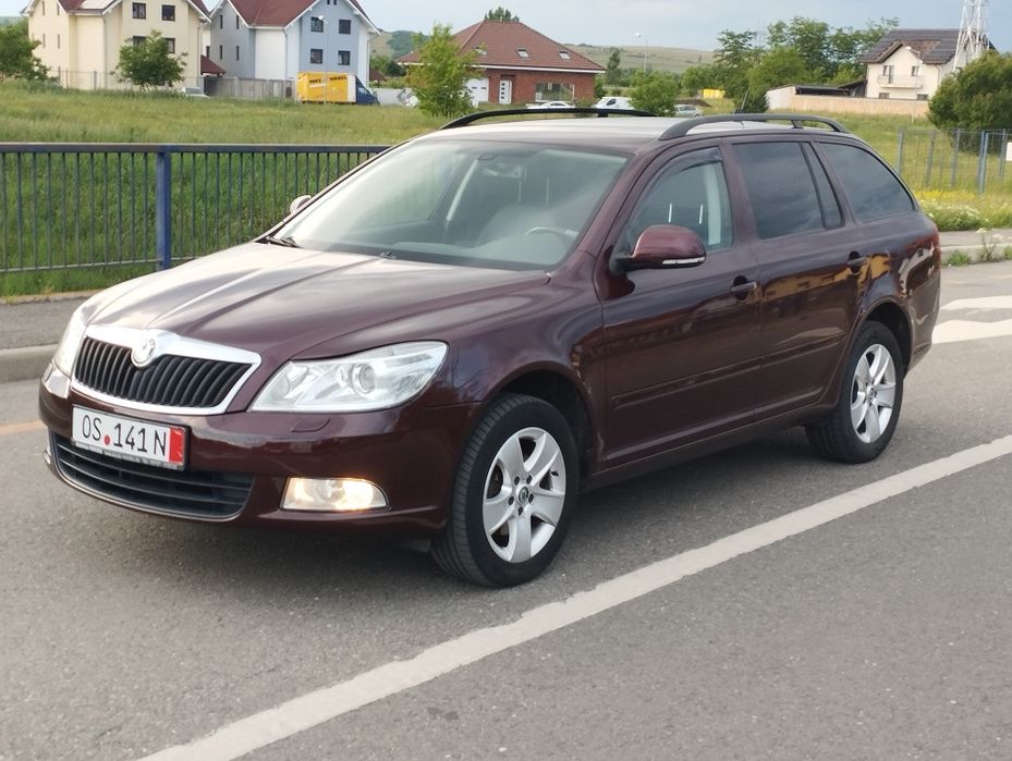 SKODA Octavia 2012