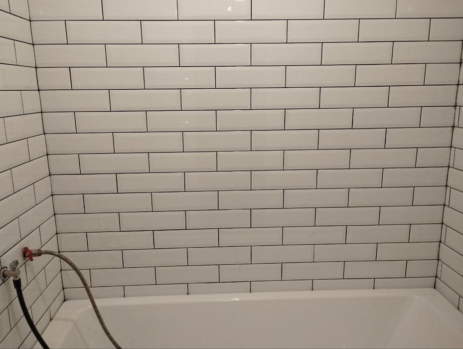 Кафельшик, плиточник