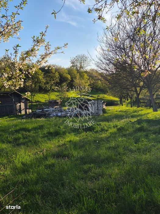 Teren intravilan 1997 mp-Parcelabil-ideal casa-Ghinda