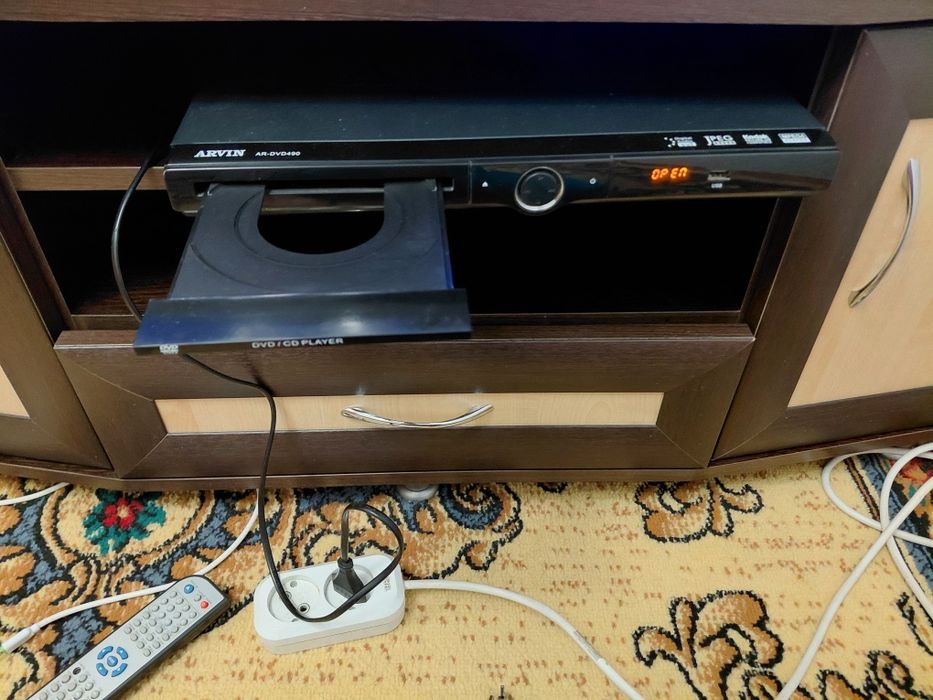 Продам   DVD - проигрыватель  АRVIN