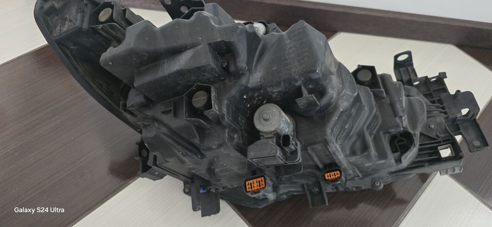 Far full led Mazda GJ