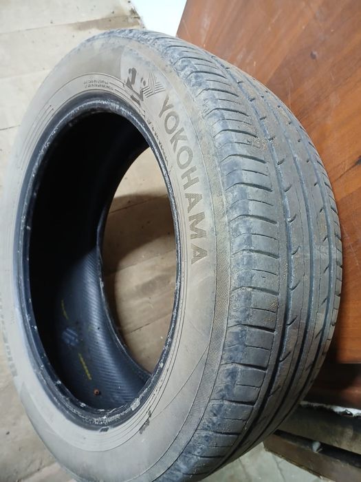 Продам б/у покрышки 215/55/17
