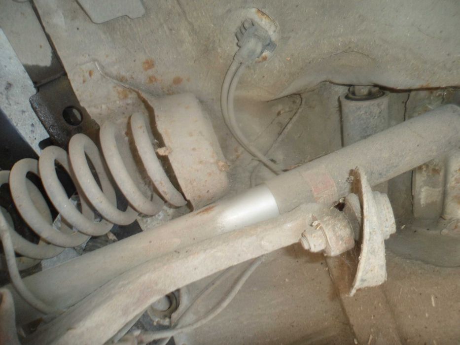 Предни пружини за Мерцедес Е класа W210 98 год.2.0 136 к.с.