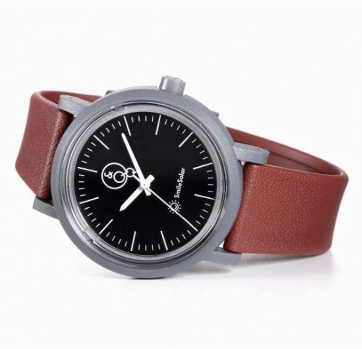 Ceas de mână,Unisex, Q&Q seria SmileSolar, alimentat de Soare