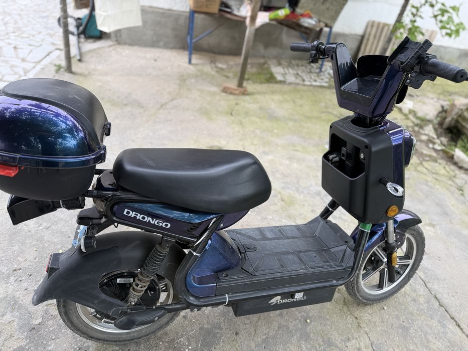 Skuter drongo sotiladi