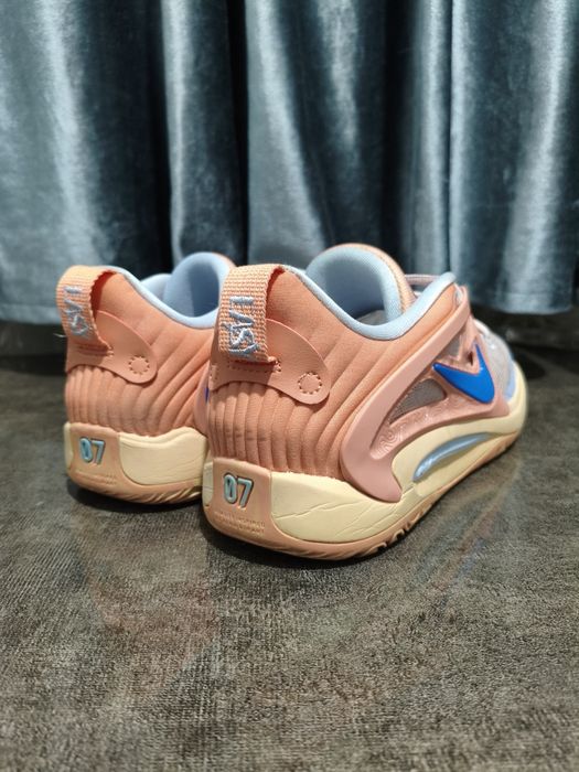 Оригинальные кроссовки Nike