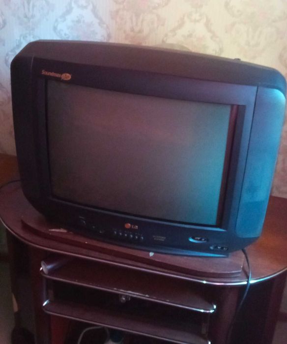 телевизор LG Soundmax plus