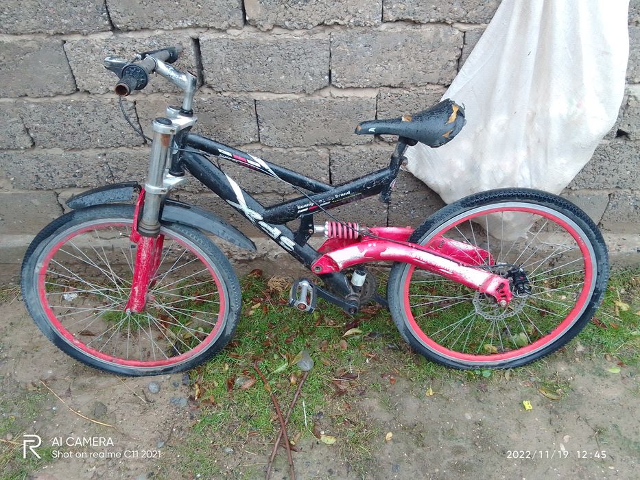 Велосипед красный