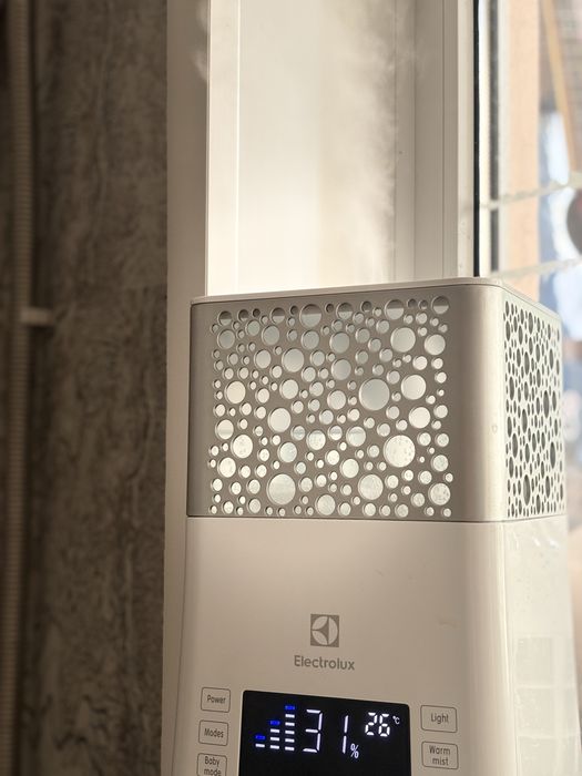Продам увлажнитель воздуха Electrolux