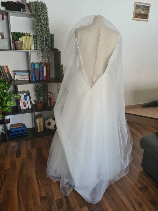 Rochie de mireasă XS cu voal (vând sau schimb)