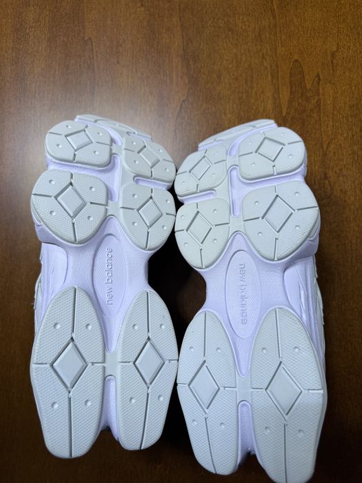 New Balance 9060 42 / 43 / 44 noi new