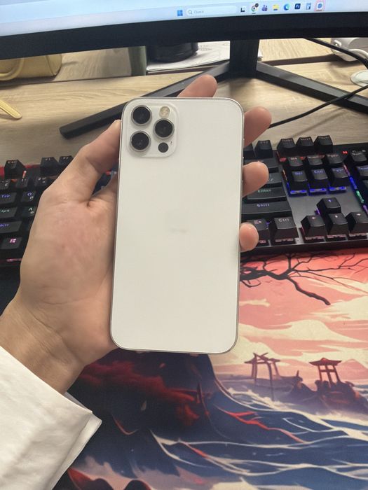 iPhone 12 Pro 256гб